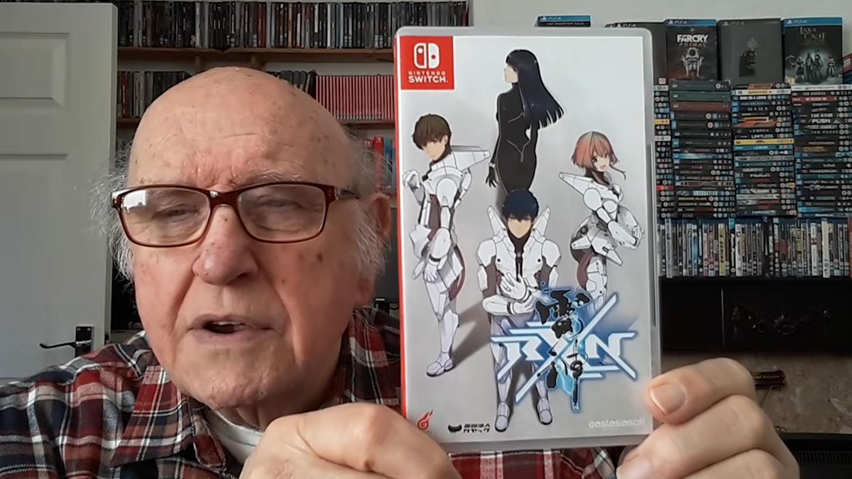 英國老爺爺「冷門遊戲」收藏爆紅:11年堅持YouTube之路,如何突破演算法?