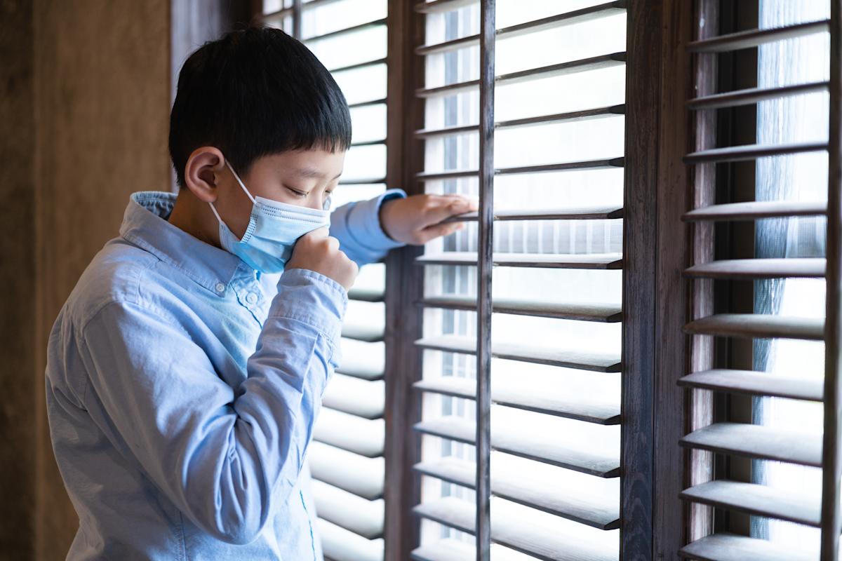 B型流感肆虐校園！教師驚見單日5生發燒請假 網曝關鍵症狀