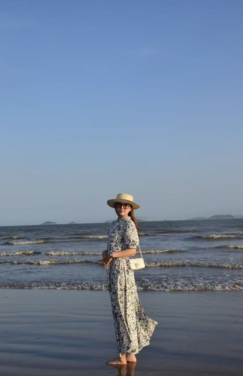 Xiucut 原創設計女裝品牌：襯衫與背帶裙如何定義現代女性穿搭美學