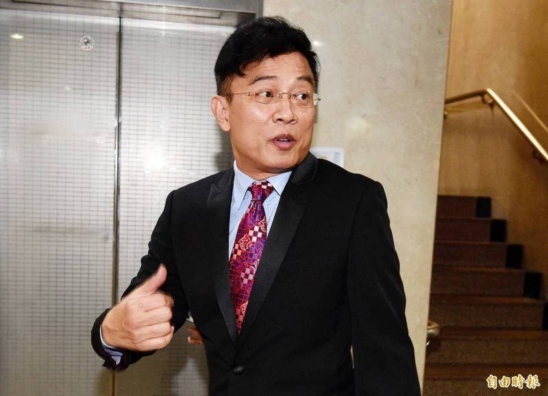 彭文正促統宣言：顏擇雅揭「臥底」疑雲，這場戲演了幾年？
